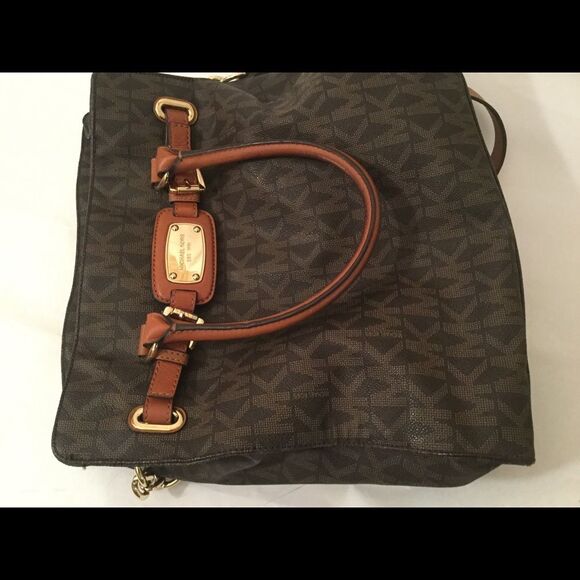 Michael Kors Hamilton PVC Signature Large NS Tote - Picture 7 of 8